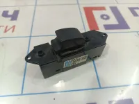 Кнопка стеклоподъемника передняя правая Mitsubishi Lancer 9 (CS) MR587851