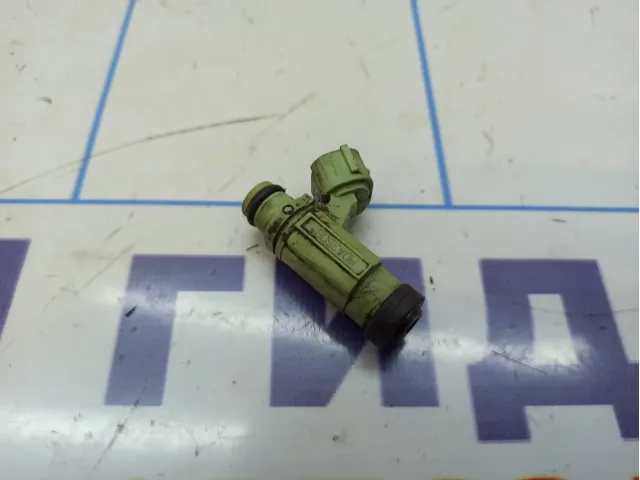 Форсунка инжекторная электрическая Mitsubishi Lancer (CS) MN143061