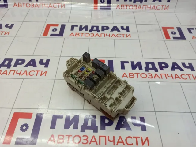 Блок предохранителей Mitsubishi Lancer 9 (CS)