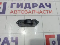 Кнопка стеклоподъемника задняя правая Mitsubishi Lancer 9 (CS) 8608A100