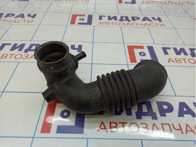 Патрубок воздушного фильтра Mitsubishi Lancer X (CY) 1505A636