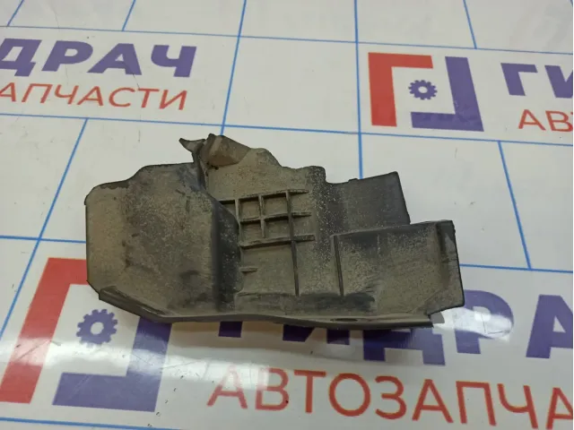 Накладка решетки стеклоочистителя правая Mitsubishi Lancer X (CY) 7405A204