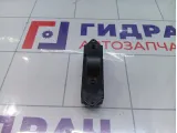 Кнопка стеклоподъемника задняя правая Mitsubishi Outlander 8608A062