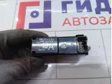 Кнопка стеклоподъемника передняя левая Mitsubishi Outlander 8608A061