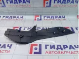 Накладка консоли правая Mitsubishi Outlander 8011A076XA