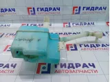 Бачок омывателя стекла Mitsubishi Outlander 8260A121
