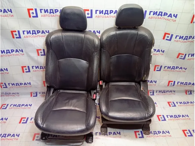 Сиденье комплект Mitsubishi Outlander