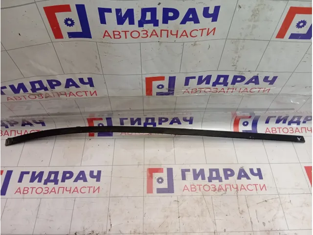 Молдинг лобового стекла левый Mitsubishi Outlander 7400A055