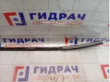 Молдинг лобового стекла правый Mitsubishi Outlander 7400A056