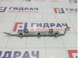 Топливная рампа (топливная рейка) правая Mitsubishi Outlander 1465A133