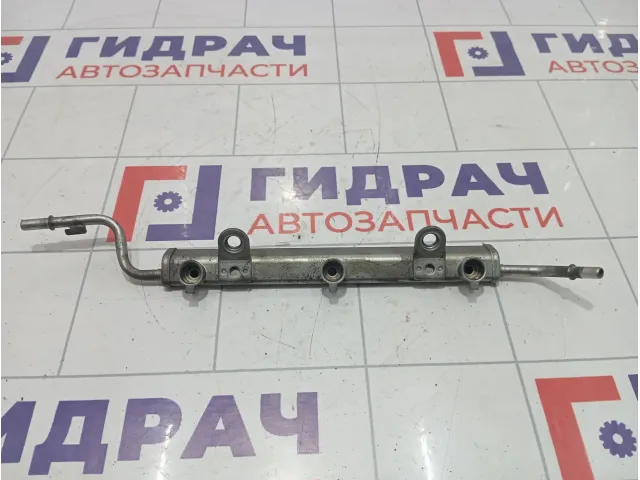 Топливная рампа (топливная рейка) левая Mitsubishi Outlander 1465A132
