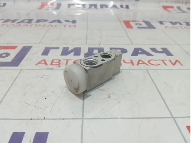 Клапан кондиционера Mitsubishi Outlander 7810A068