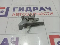 Ручка открывания багажника Mitsubishi Outlander 5810A006