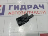 Ручка открывания лючка бензобака Mitsubishi Outlander MR635277