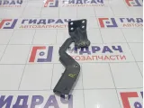 Петля багажника нижняя правая Mitsubishi Outlander 5802A004