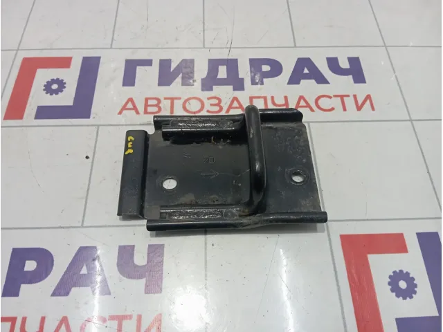 Кронштейн сиденья правого Mitsubishi Outlander 6958A062