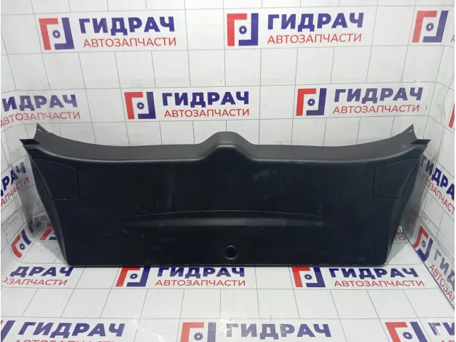 Обшивка двери багажника Mitsubishi Outlander 7224A019XA