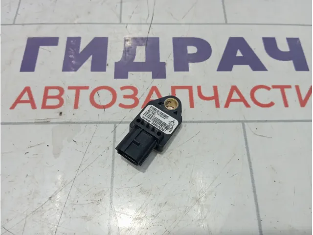Датчик AIR BAG Mitsubishi Outlander 8651A001