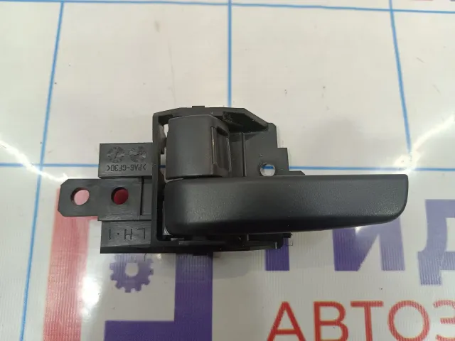 Ручка двери внутренняя левая Mitsubishi Outlander (GF) 5716A477XA