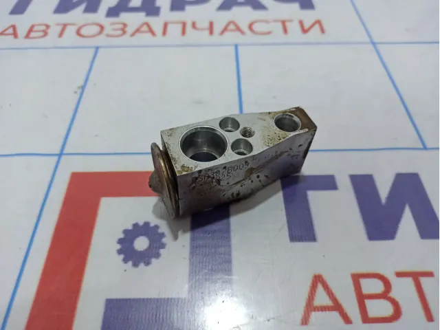 Клапан кондиционера Mitsubishi Outlander (GF) 7810A185
