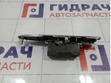 Кнопка стеклоподъемника переднего правого Mitsubishi Pajero (V90) 8608A142