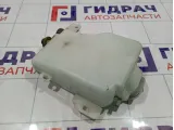 Бачок омывателя заднего стекла Mitsubishi Pajero (V90) MB628750