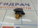 Кнопка блокировки дифференциала Mitsubishi Pajero (V90) 8606A012