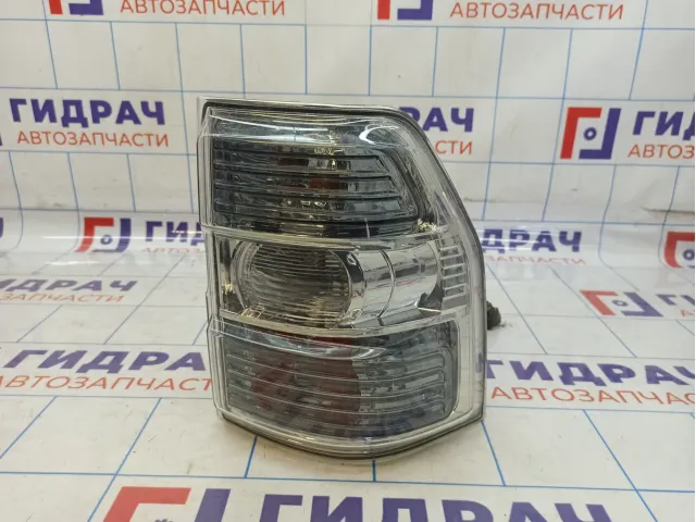 Фонарь задний правый Mitsubishi Pajero (V90) 8330A566