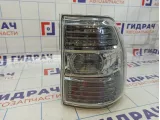 Фонарь задний правый Mitsubishi Pajero (V90) 8330A566