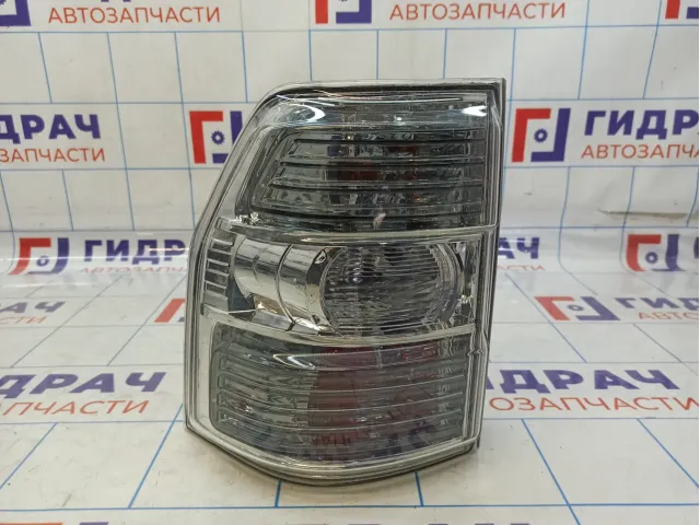 Фонарь задний левый Mitsubishi Pajero (V90) 8330A565