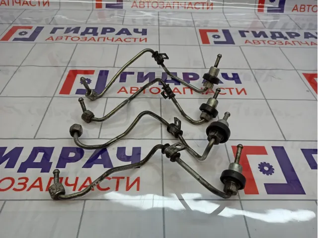 Трубка топливная Mitsubishi Pajero (V90)