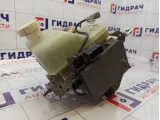 Блок ABS (насос) Mitsubishi Pajero (V90) MR569728