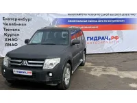 Mitsubishi Pajero (V90)