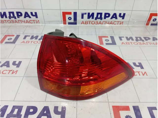 Фонарь задний наружный правый Mitsubishi Pajero Sport 8330A836