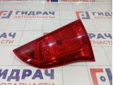 Фонарь задний внутренний правый Mitsubishi Pajero Sport 8331A162