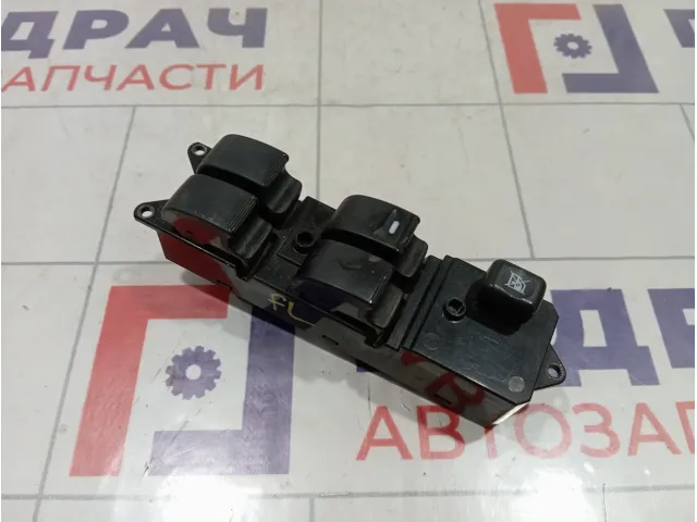Блок управления стеклоподъемниками Mitsubishi Pajero Sport MR587952