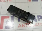 Блок управления стеклоподъемниками Mitsubishi Pajero Sport MR587952