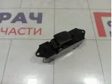 Кнопка стеклоподъемника задняя левая Mitsubishi Pajero Sport 8608A163