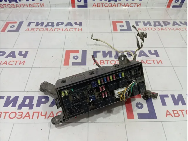 Блок предохранителей Mitsubishi Pajero Sport