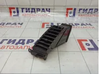 Дефлектор воздушный правый Mitsubishi Pajero Sport 8030A125