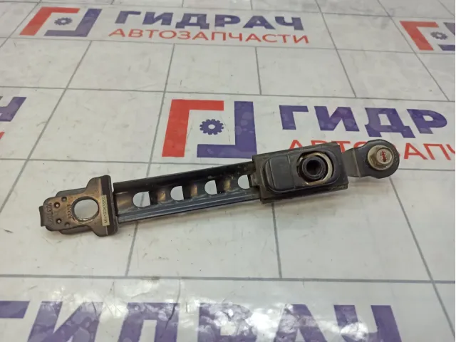 Механизм регулировки ремня безопасности Mitsubishi Pajero Sport MN123838XB