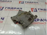 Кронштейн кондиционера Mitsubishi Pajero Sport MN123630