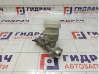 Цилиндр тормозной главный Mitsubishi Pajero Sport MN102441