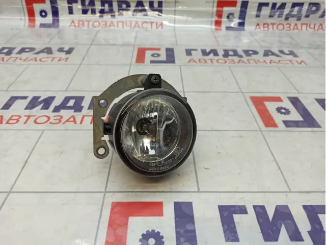 Фара противотуманная Mitsubishi Pajero Sport 8321A288