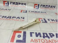 Направляющая переднего бампера правая Mitsubishi Pajero Sport MN146320