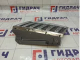 Решетка радиатора правая Mitsubishi Pajero Sport 7450A570