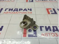 Кронштейн радиатора левый Mitsubishi Pajero Sport 1351A017
