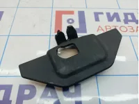 Кожух замка багажника Nissan Almera Classic (B10)