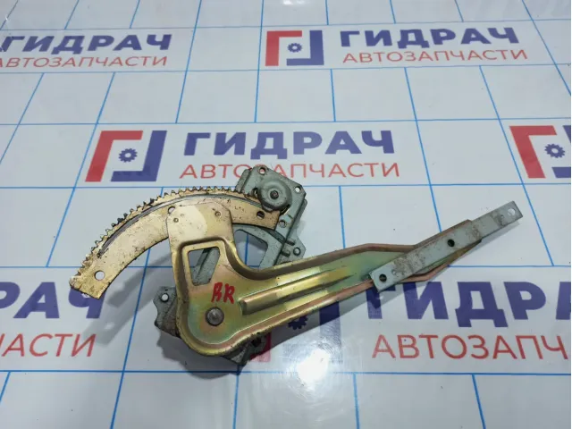 Стеклоподъемник механический задний правый Nissan Almera Classic (B10) 82720-95F0A