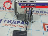 Педаль тормоза Nissan Almera G15 4650100Q0C.